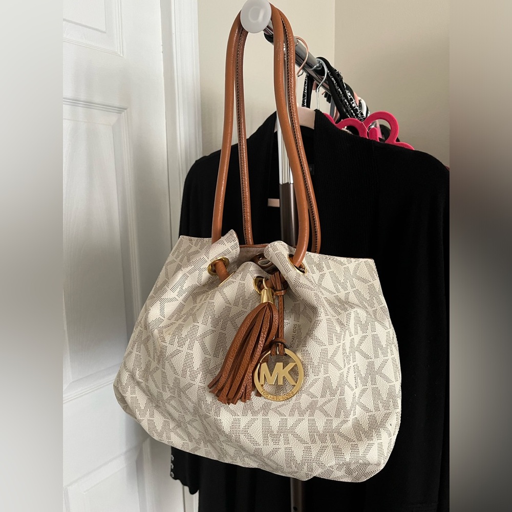 Micha Kors Bag